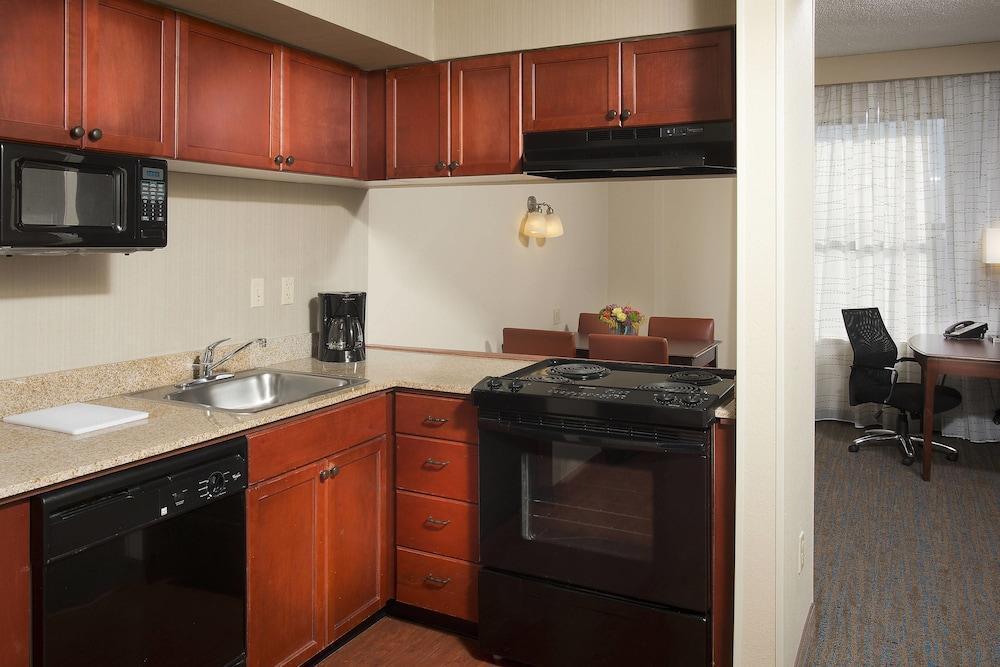 Downtown Hotel 3*