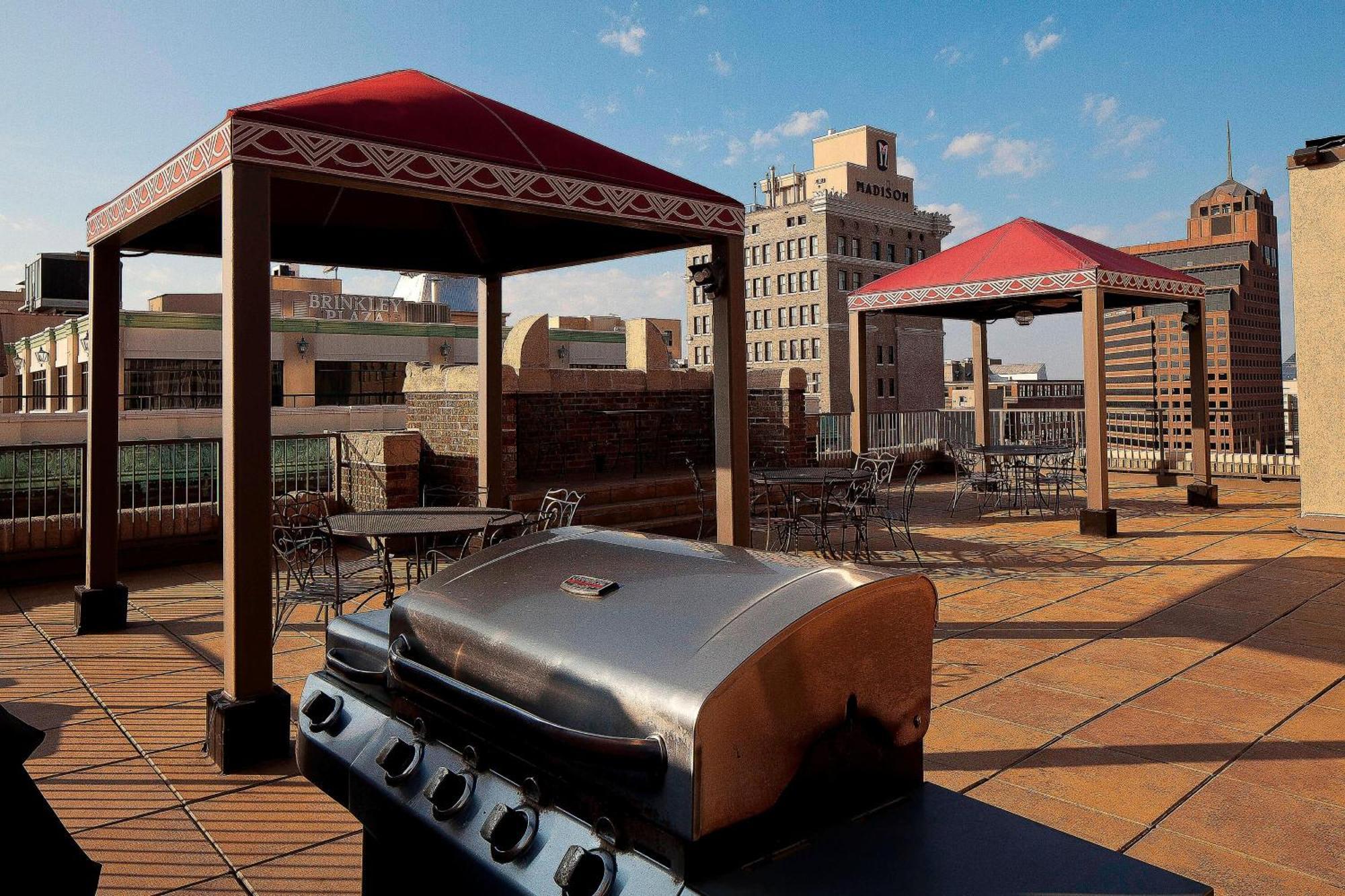 Hotel Downtown 3*